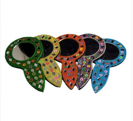 A Set of 5pcs Multi Color Round Decorative Hand Mirrors for Her